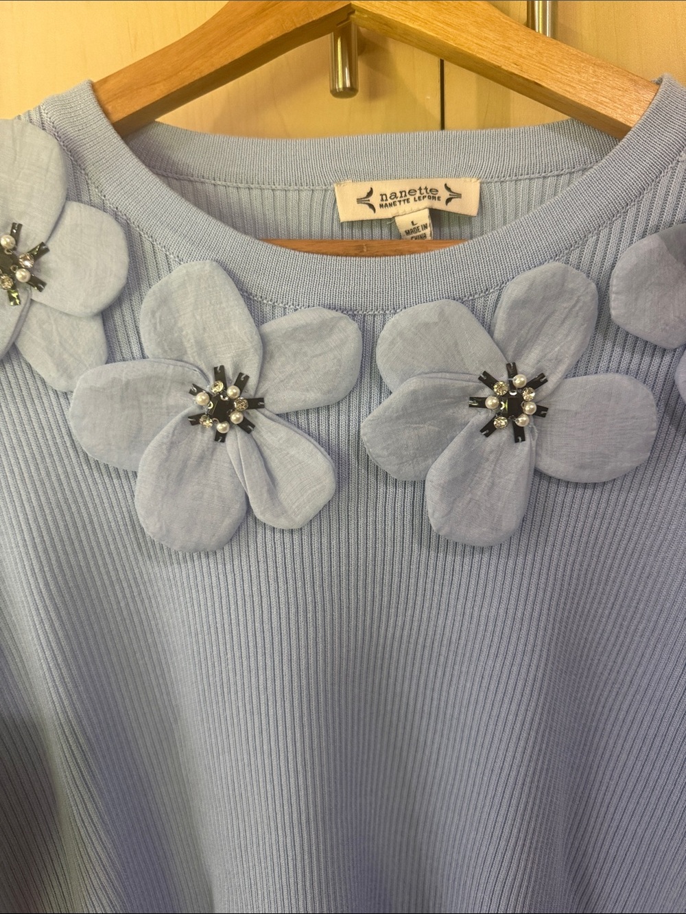 Nannette Light Blue Floral-Applique Ribbed Top